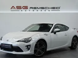 Weiß Gebraucht 2019 Toyota GT86 GT Coupé | 30.900 € (Etwas zu teuer)