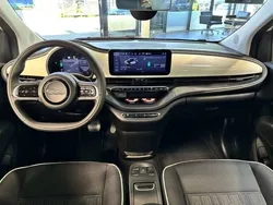 Weiss Neu 2025 Fiat 500e La Prima Limousine | 29.649 € (Superpreis)