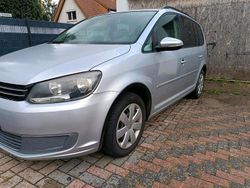 Grau Gebraucht 2010 VW Touran Van / Kleinbus | 4.500 € (Guter Preis)