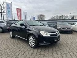 Schwarz Gebraucht 2009 Opel Tigra Edition Cabrio | 2.500 € (Fairer Preis)