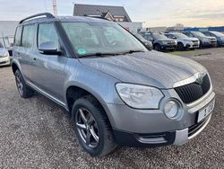 Grau Gebraucht 2011 Skoda Yeti SUV | 5.750 € (Fairer Preis)