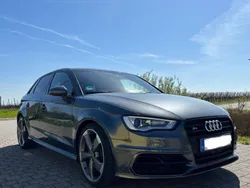 Grau Gebraucht 2015 Audi S3 Comfort Limousine | 24.990 € (Teuer)
