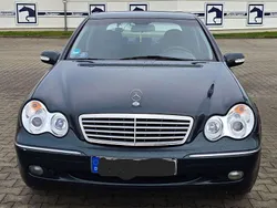 Schwarz Gebraucht 2003 Mercedes C180 Avantgarde Limousine | 4.200 € (Fairer Preis)