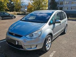 Grau Gebraucht 2008 Ford S-MAX S Van / Kleinbus | 3.855 € (Fairer Preis)