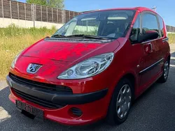 Rot Gebraucht 2005 Peugeot 1007 Kleinwagen | 1.000 € (Guter Preis)