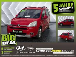Farbe rot ardent/deckende lack Gebraucht 2014 Citroën Berlingo SELECTION Van / Kleinbus | 8.490 € (Fairer Preis)