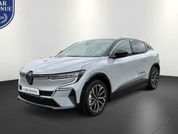 Grau Gebraucht 2025 Renault Mégane Iconic Limousine | 38.250 € (Fairer Preis)