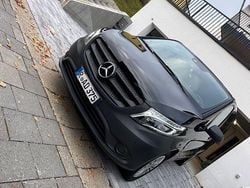 Schwarz Gebraucht 2022 Mercedes Vito Van | 41.000 € (Guter Preis)