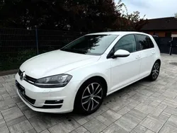 Weiß Gebraucht 2014 VW Golf VII Highline Kleinwagen | 13.600 € (Etwas zu teuer)