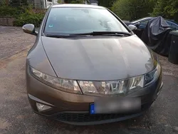 Braun Gebraucht 2006 Honda Civic Kleinwagen | 2.500 € (Etwas zu teuer)