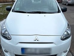 Weiß Gebraucht 2015 Mitsubishi Space Star Kleinwagen | 3.700 € (Superpreis)