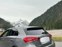 Grau Gebraucht 2020 Mercedes A180 Limousine | 28.000 €