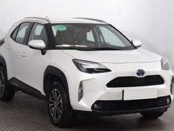 Weiß Gebraucht 2022 Toyota Yaris Cross Comfort SUV | 23.490 € (Fairer Preis)