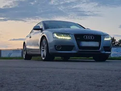 Grau Gebraucht 2008 Audi A5 Sport Coupé | 11.000 € (Etwas zu teuer)