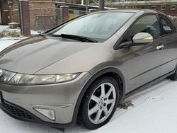 Braun Gebraucht 2007 Honda Civic Kombi | 2.550 € (Guter Preis)