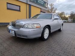 Grau Gebraucht 2003 Lincoln Town Car Limousine | 6.499 €