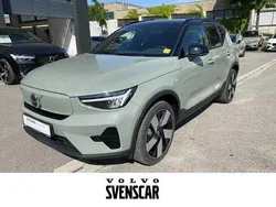 Sage green / metallic Gebraucht 2022 Volvo XC40 Plus SUV | 33.990 € (Etwas zu teuer)