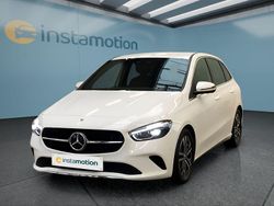 Weiß Gebraucht 2023 Mercedes B200 Van / Kleinbus | 33.099 € (Etwas zu teuer)