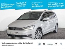 Oryxweiß perlmutteffekt Gebraucht 2024 VW Touran Highline Van / Kleinbus | 33.933 € (Fairer Preis)