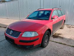 Rot Gebraucht 2005 VW Passat Kombi | 1.199 €
