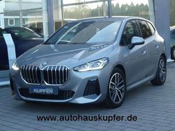 Skyscrapergrau Gebraucht 2024 BMW 220 Van / Kleinbus | 34.500 € (Etwas zu teuer)