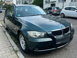Grün Gebraucht 2007 BMW 318 Kombi | 1.700 € (Superpreis)