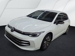 Oryxweiß perlmutteffekt Gebraucht 2025 VW Golf VIII Goal Limousine | 29.288 € (Superpreis)
