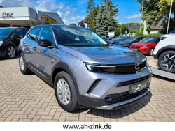Grau Gebraucht 2023 Opel Mokka Enjoy SUV | 19.600 € (Fairer Preis)