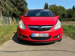 Rot Gebraucht 2009 Opel Corsa Kleinwagen | 750 € (Guter Preis)