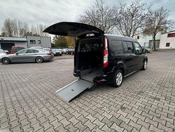 Schwarz Gebraucht 2016 Ford Grand Tourneo Connect Titanium Limousine | 8.800 € (Teuer)
