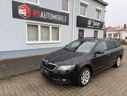 Schwarz Gebraucht 2015 Skoda Superb Ambition Kombi | 10.999 € (Guter Preis)