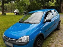 Blau Gebraucht 2003 Opel Corsa Kleinwagen | 1.200 € (Guter Preis)