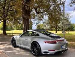 Silber Gebraucht 2017 Porsche 911 Carrera 4 Coupé | 105.991 € (Teuer)