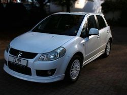 Weiß Gebraucht 2009 Suzuki SX4 Limousine | 4.950 € (Etwas zu teuer)