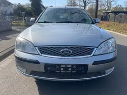 Silber Gebraucht 2006 Ford Mondeo Futura Kombi | 3.100 € (Teuer)