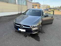 Grau Gebraucht 2019 Mercedes A200 Limousine | 20.900 € (Fairer Preis)