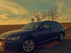 Blau Gebraucht 2016 Audi A4 Ambiente Kombi | 14.500 €