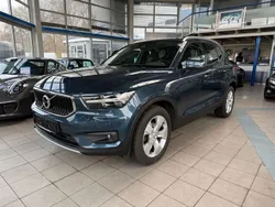 Blau Gebraucht 2021 Volvo XC40 Momentum SUV | 22.900 € (Fairer Preis)