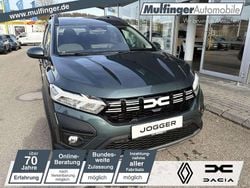 Grün Neu 2025 Dacia Jogger Expression Limousine | 21.399 € (Guter Preis)