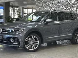 Platinum grey metallic Gebraucht 2018 VW Tiguan Allspace Highline SUV | 26.680 € (Fairer Preis)