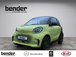 Grün Gebraucht 2024 Smart ForTwo Electric Drive | 16.600 € (Teuer)