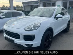 Weiß Gebraucht 2015 Porsche Cayenne SUV | 35.800 € (Teuer)