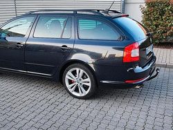 Schwarz Gebraucht 2013 Skoda Octavia RS Kombi | 7.500 € (Fairer Preis)
