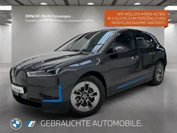 Grau Gebraucht 2022 BMW iX SUV | 41.800 € (Superpreis)