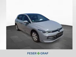 Mondsteingrau Gebraucht 2024 VW Golf VIII Edition Limousine | 30.450 € (Fairer Preis)