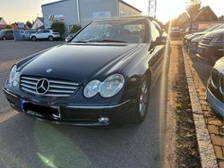Schwarz Gebraucht 2003 Mercedes CLK240 Elegance Cabrio | 7.900 € (Fairer Preis)