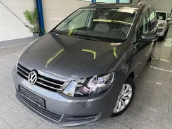 Grau Gebraucht 2015 VW Sharan Highline Van / Kleinbus | 17.990 € (Fairer Preis)