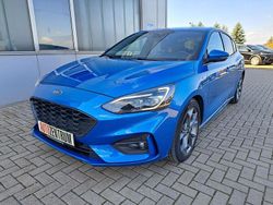 Blau Gebraucht 2021 Ford Focus ST-Line Limousine | 18.450 € (Fairer Preis)