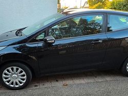 Schwarz Gebraucht 2009 Ford Fiesta Ambiente Kleinwagen | 3.649 € (Etwas zu teuer)