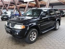 Schwarz Gebraucht 2005 Mitsubishi Pajero Instyle SUV | 7.800 € (Guter Preis)